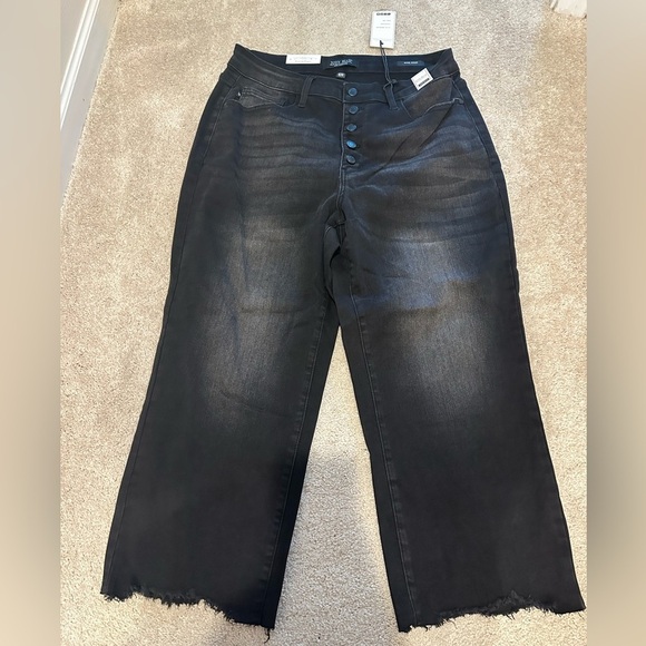 Judy Blue "Perfect Storm" Black Wide Leg Crop Jean 16W NWT - Picture 2 of 3